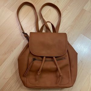 Universal Thread Backpack